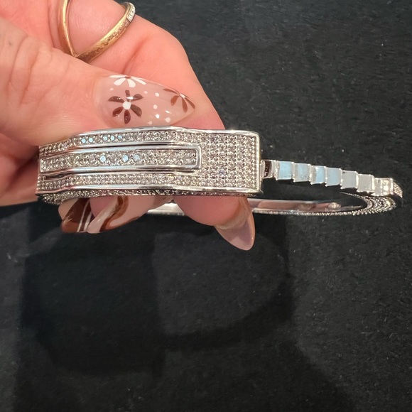 Sterling silver dipped stainless steak Swarovski Crystal GLD Shop Bracelet. - Picture 3 of 8